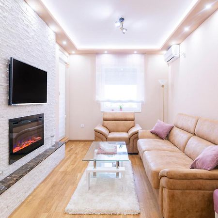 Mili Lux Apartman โนวีซาด ภายนอก รูปภาพ