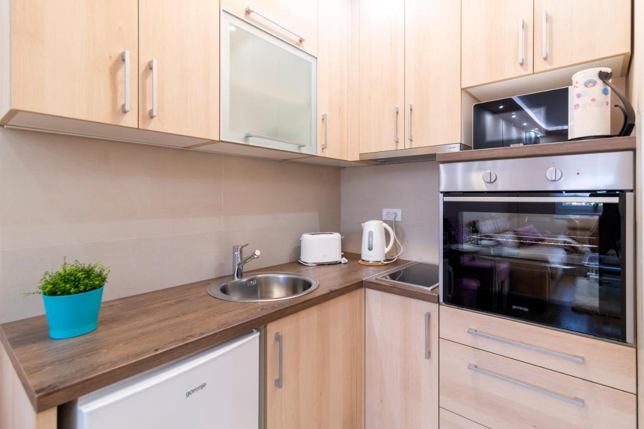 Mili Lux Apartman โนวีซาด ภายนอก รูปภาพ