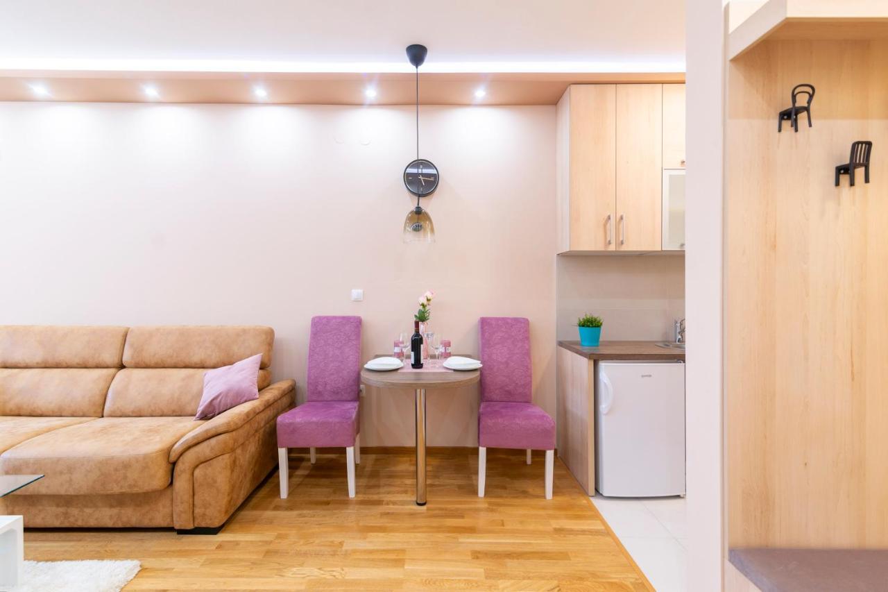 Mili Lux Apartman โนวีซาด ภายนอก รูปภาพ