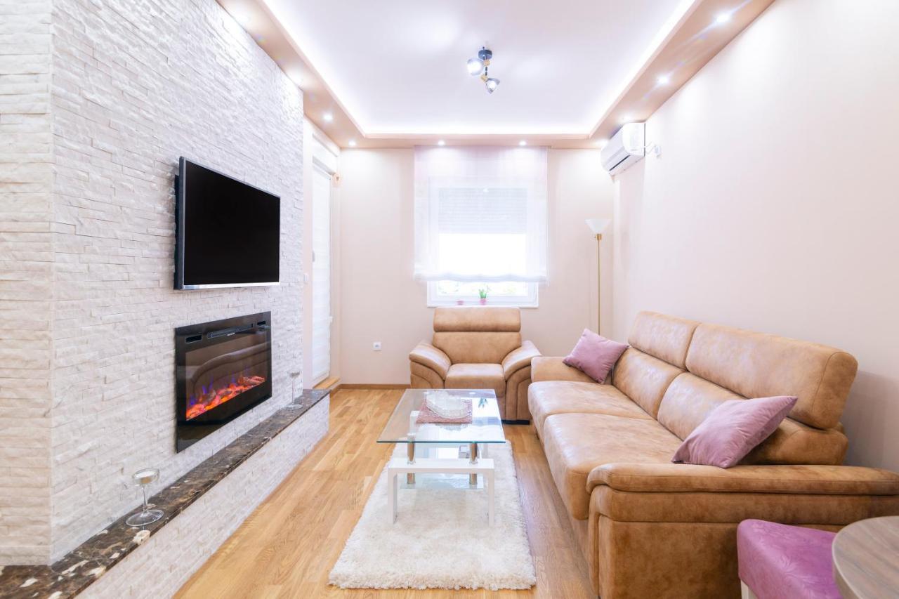 Mili Lux Apartman โนวีซาด ภายนอก รูปภาพ